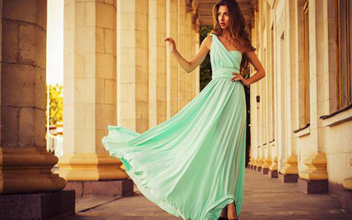 Yaz düğünlerinde tercih edebileceğiniz 5 elbise 