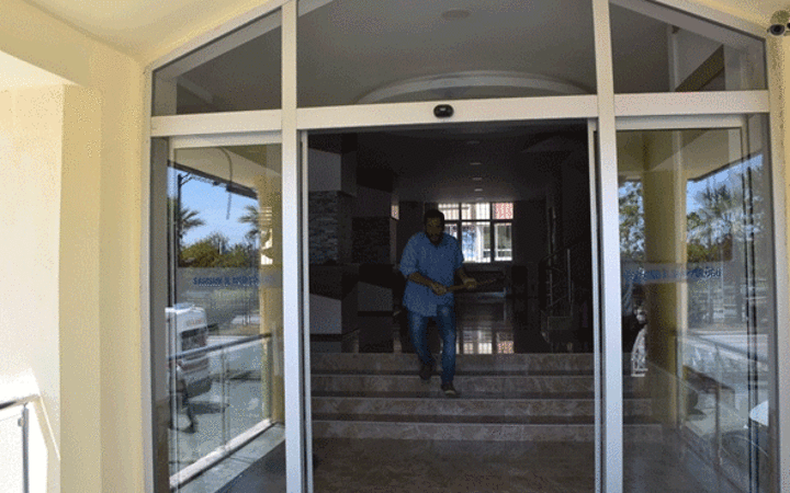 Baltalı saldırgan müftülüğü bastı dehşet dakikalar