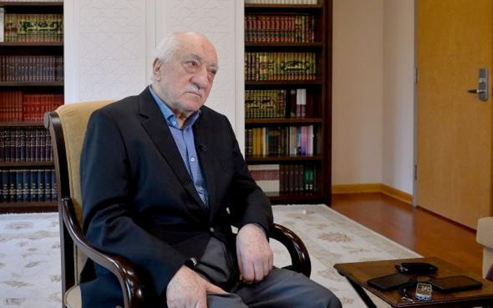 FETÖ'nün fotoğrafındaki bomba detay!