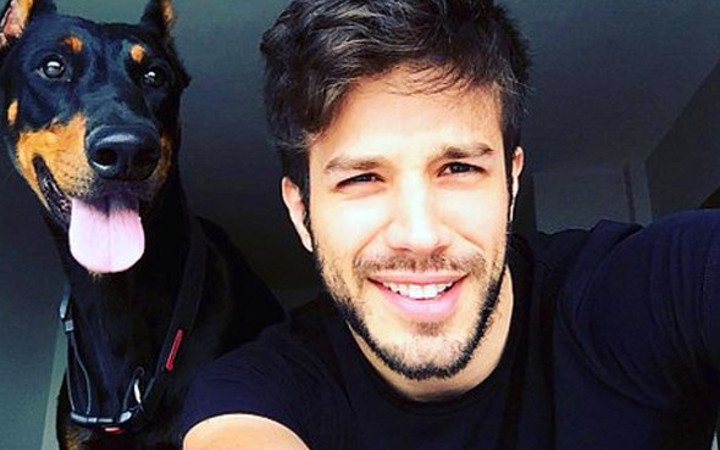 Ateş Böceği Hakan'ı Umur Yiğit Vanlı kimdir sevgilisi çok tanıdık