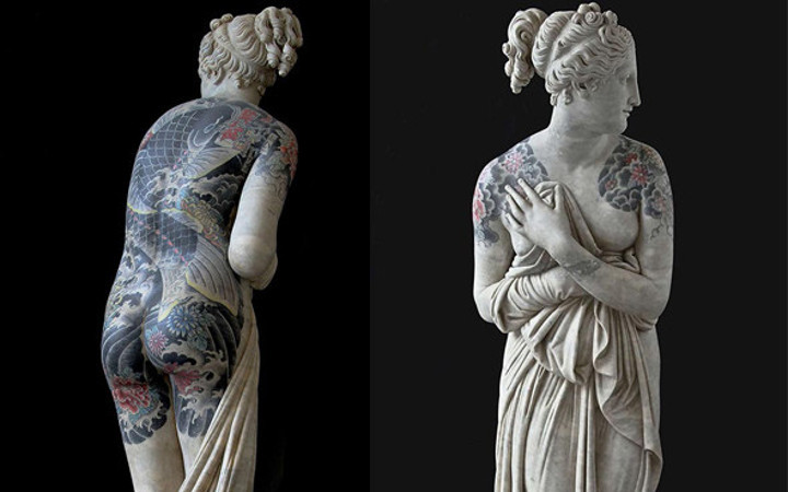 Heykellere dövme yaptı! Görenler şoke oldu