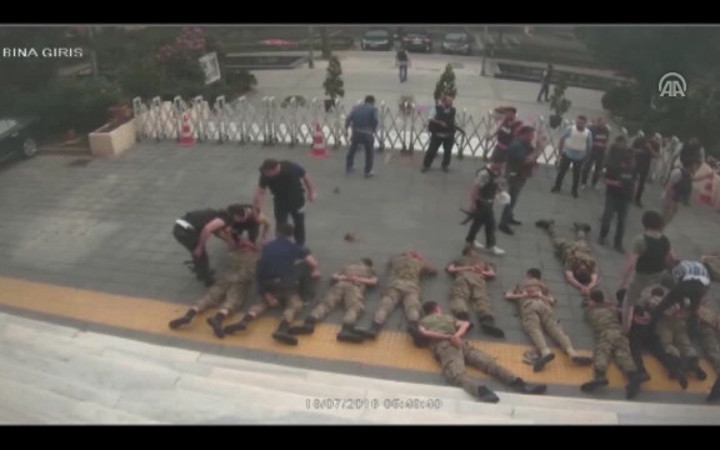 Sisi gibi darbe yapacaklar diye ihbar edince...