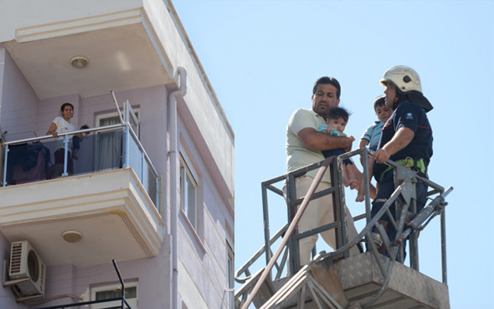 Antalya'da "Eşim gazı açtı hepimizi öldürecek" notu aileyi kurtardı