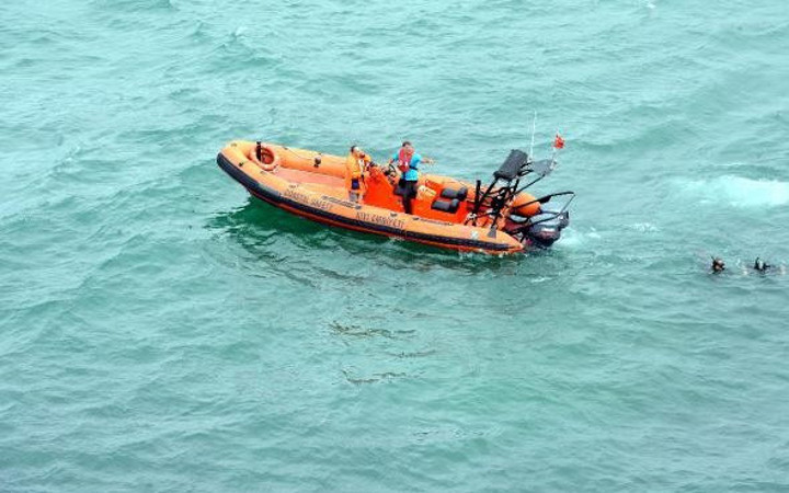 Serinlemek için denize girmek istedi feci son