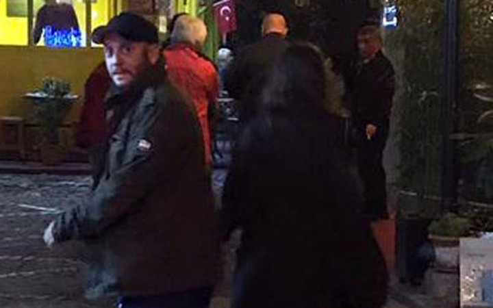 Söz dizisinin Eylem'i Meriç Aral Serkan Keskin ile el ele yakalandı