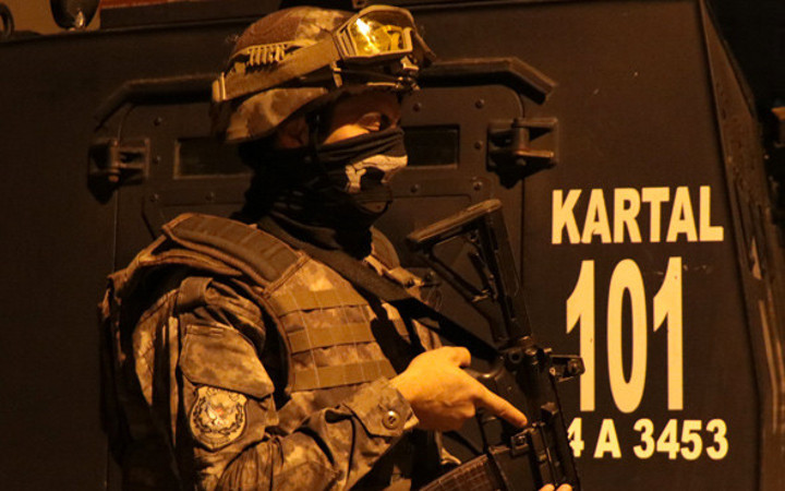 Gaziosmanpaşa’da dev operasyon: 40 gözaltı