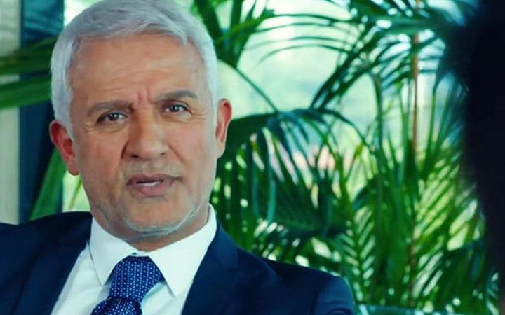 Talat Bulut yeni imajı ile  herkesi şaşırttı!