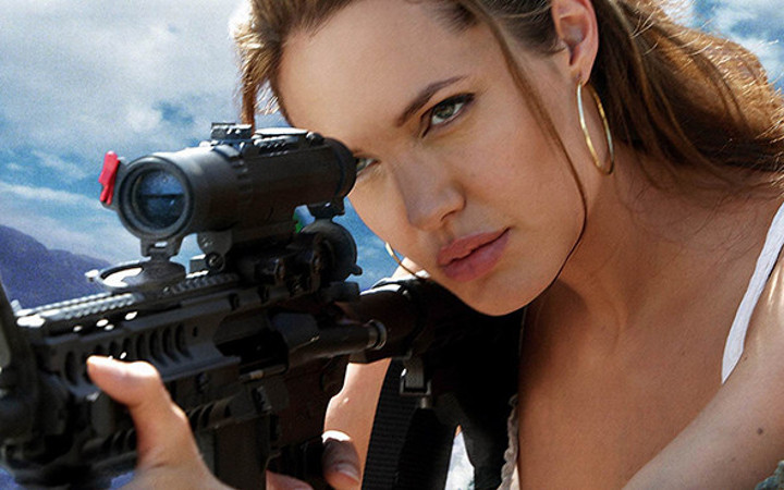 Angelina Jolie için şok iddia: CIA ajanı