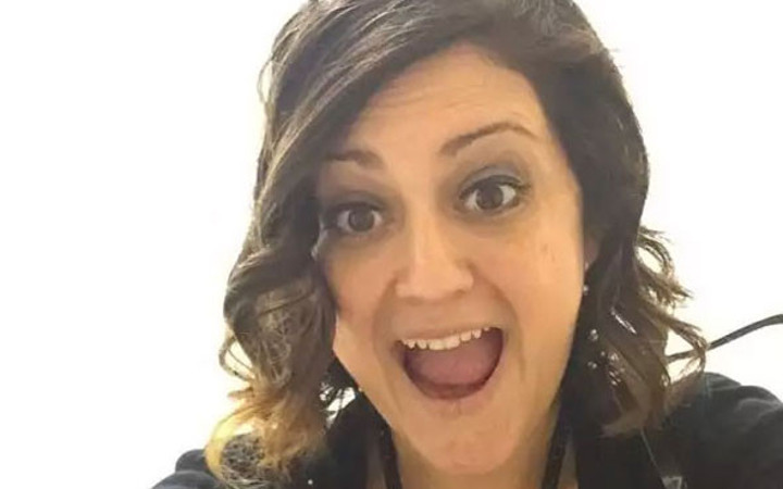 Eski eşine benziyor diye öğrencisine çıplak fotoğrafını gönderdi! Sonrası skandal