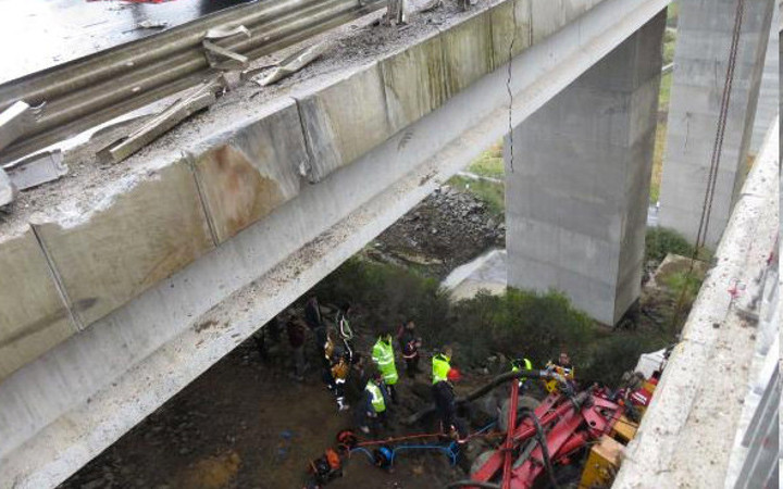 3. Köprü yolunda beton mikseri viyadükten uçtu acı haber geldi