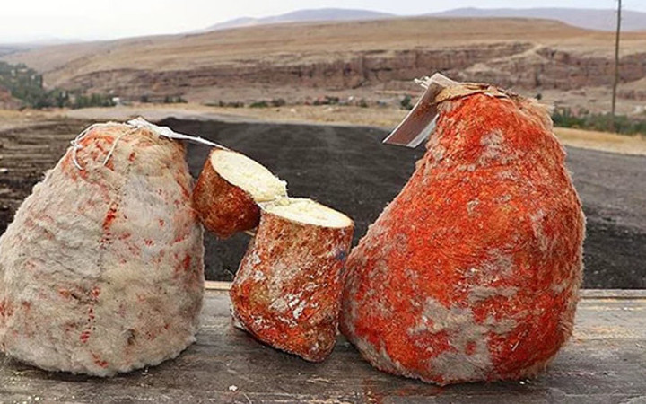 Dünya bu peynirin peşinde: Divle Obruk Peyniri