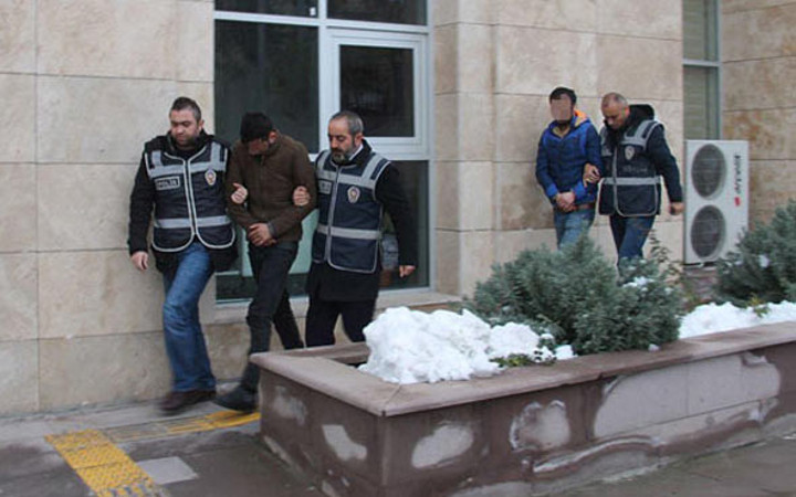 Kapkaç mağduru kadını evine bırakan kişinin kimliği şoke etti