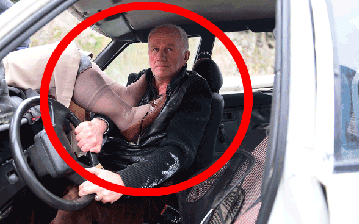 Bursa'da feci kaza! Ön camdan fırladı