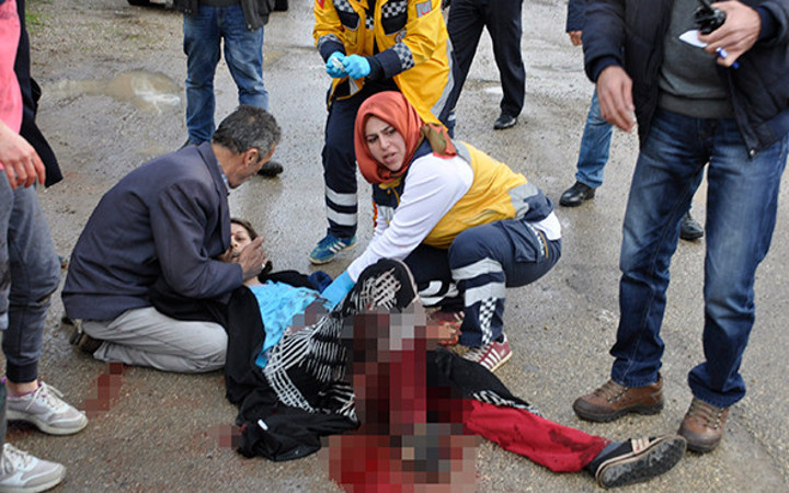 Hamile eşini pompalı tüfekle vurdu!