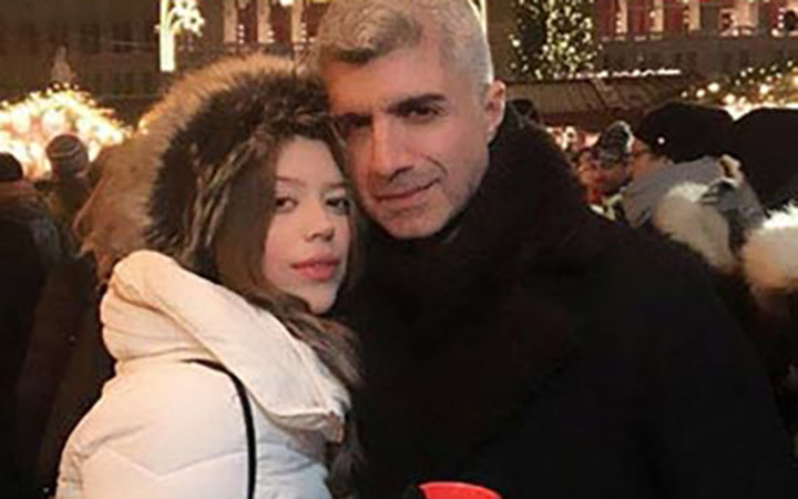 Özcan Deniz hamile sevgilisi ile evlendi