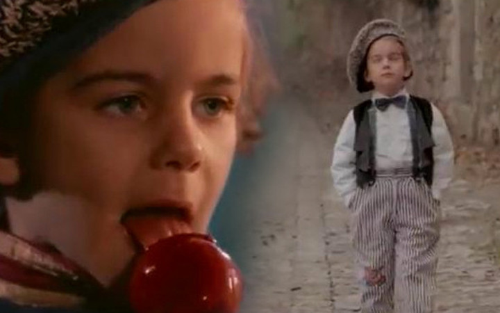 Arnavut Kaldırımı klibindeki küçük çocuk öyle biri çıktı ki şoke olacaksınız!