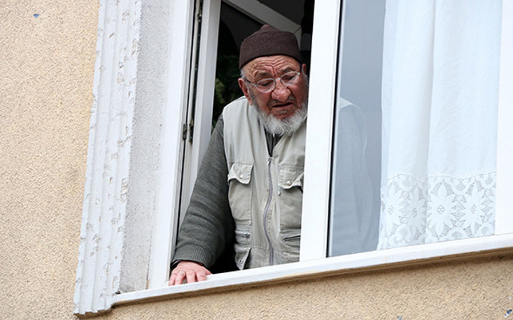 Eşinin arkasından gözyaşı dökmüştü: Katil tanıdık çıktı!