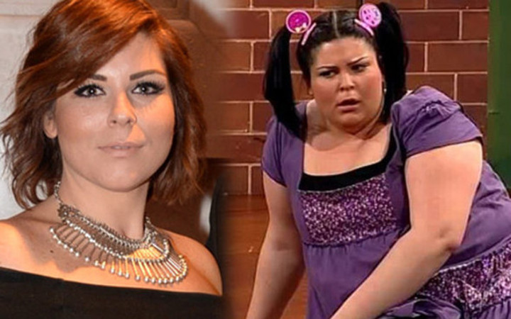 Pelin Öztekin'den bikinili poz