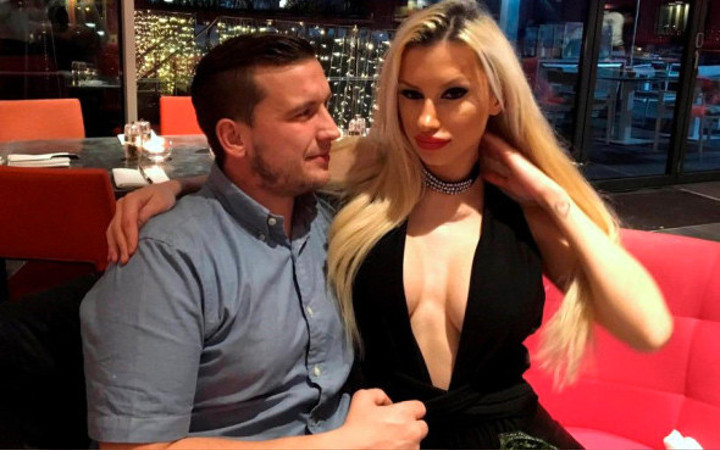 Sevgilisinin işkence ettiği model selfie sayesinde kurtuldu