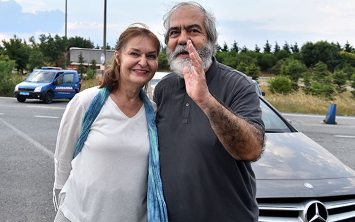 Mehmet Altan cezaevinden çıktı!