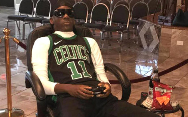 Bu gördüğünüz genç aslında bir ölü gerçekler şoke ediyor