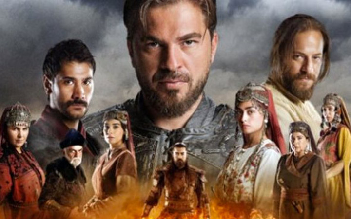 Diriliş Ertuğrul'dan taciz skandalı takip edip mesajlar atıyor!