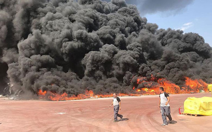 Antalya'da çok büyük yangın! Korku dolu anlar...