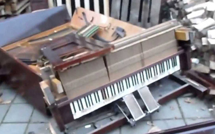 Cinsel ilişkiye girerken tavanın altında ezildi skandal olay