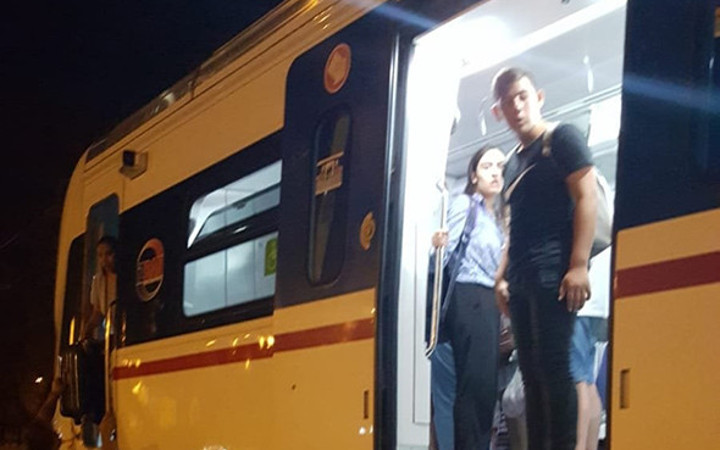 Tren raydan çıktı faciadan dönüldü