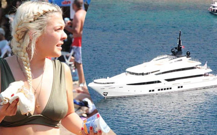 Bodrum'a lüks yatıyla geldi bedava lahmacun ayran dağıttı tatilciler bayram etti