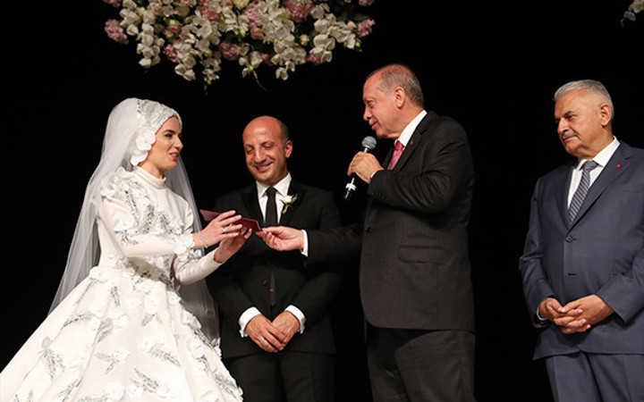 Cumhurbaşkanı Erdoğan nikah şahidi oldu