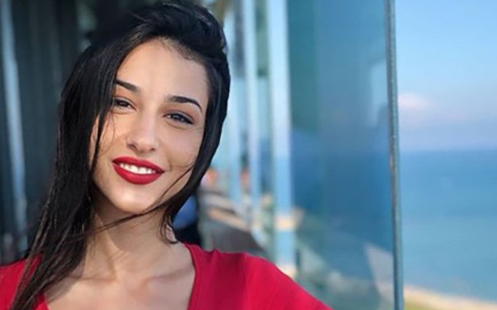 Protez bacağı ile güzellik yarışmasına katıldı