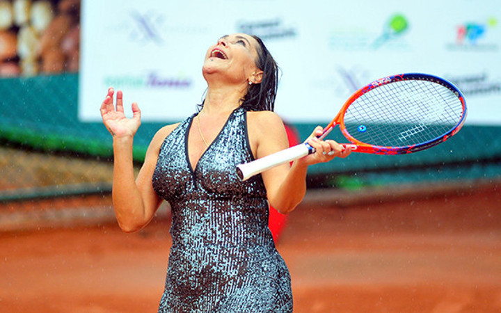 Hülya Avşar'ı yağmur dahi durduramadı