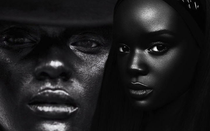 Kömür gibi kadın deniyor! Dünyaca ünlü markaların aranan yüzü oldu