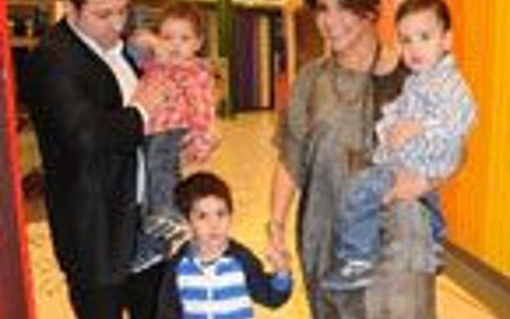 Ünlü çift çocukları için buluştu!