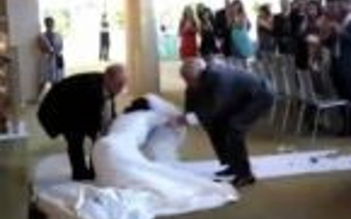 Evlenirken rezil olmamak için...