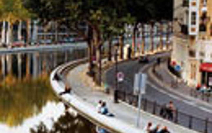 Paris'e bir de böyle bakın!