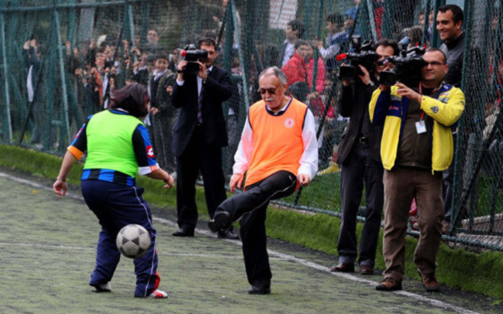 Mecliste müthiş derbi