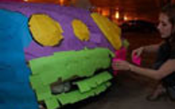 Arabaya ne yaptınız öyle!