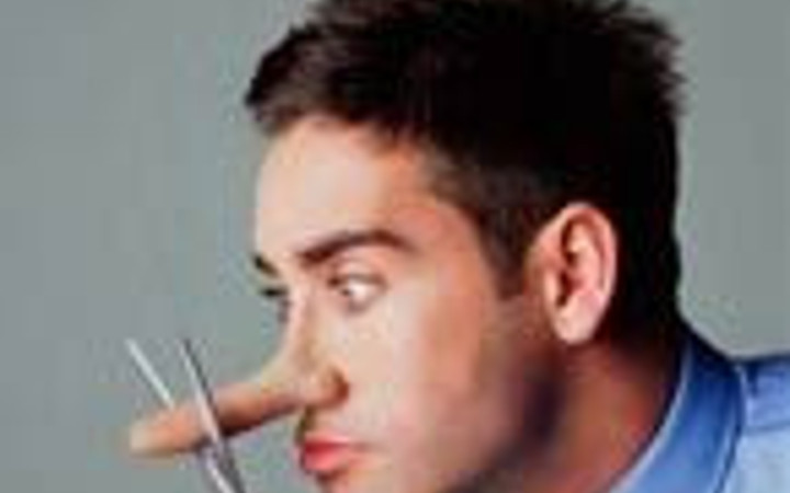 Erkeğin yalanı nasıl anlaşılır?