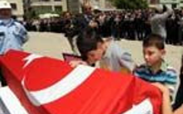 Babaya son dokunuşta gözyaşları sel oldu!