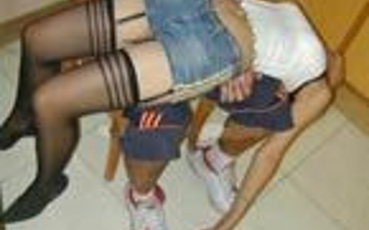 Aşırı alkol Rus kızlarını rezil etti