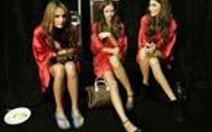 Defilelerin kulisinde hazırlanan modeller