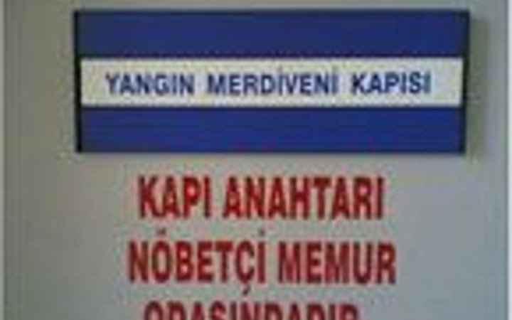 Komik ilan eşittir Türk!