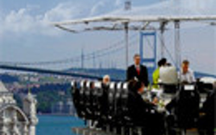 Gökyüzünde yemeğe ne dersiniz?