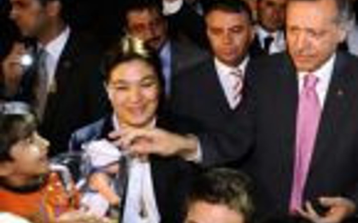 Erdoğan iftarını gecekonduda açtı