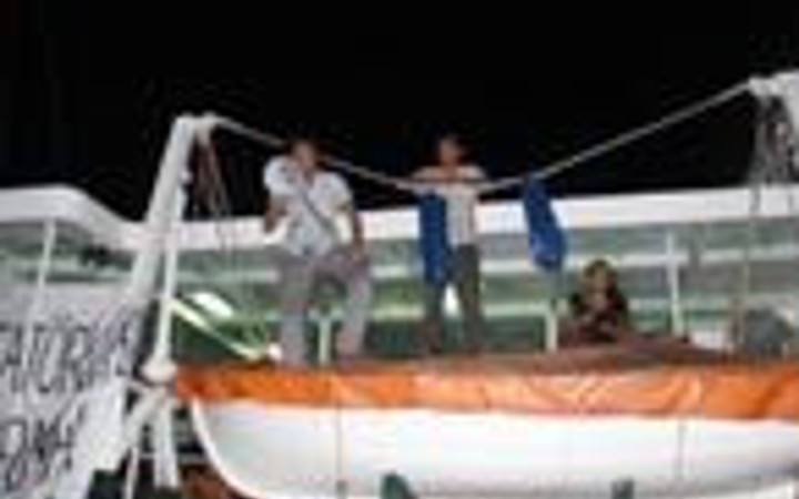 Karaköy vapurunu işgal ettiler