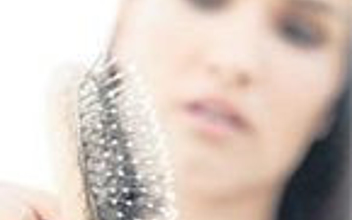 Saçlarımız neden dökülür?