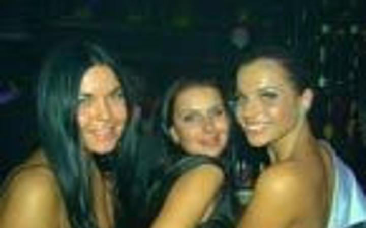 Genç kızların fotoğraf tutkusu