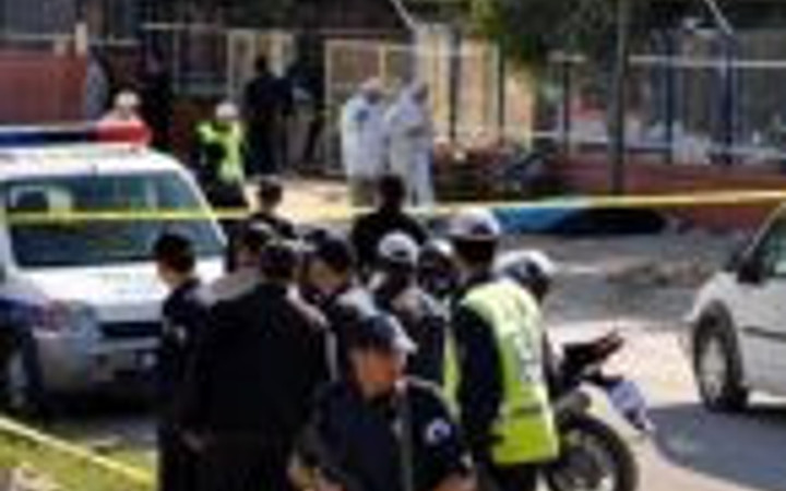 Polislerimize hain pusu